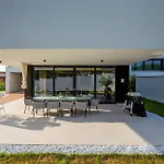 Tatil Evi Eleven