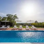 Tatil Evi Eleven