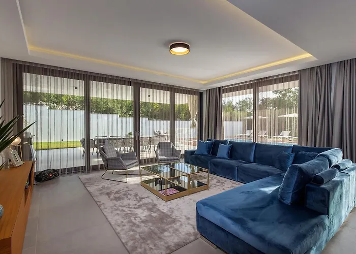 Eleven * ロヴィニ